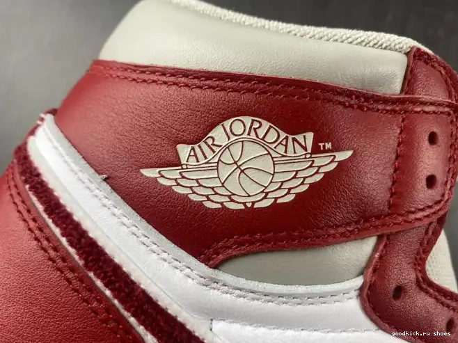 Cheap Chenille Jordan 1 Newstalgia OG (W) High DJ4891-061 0420